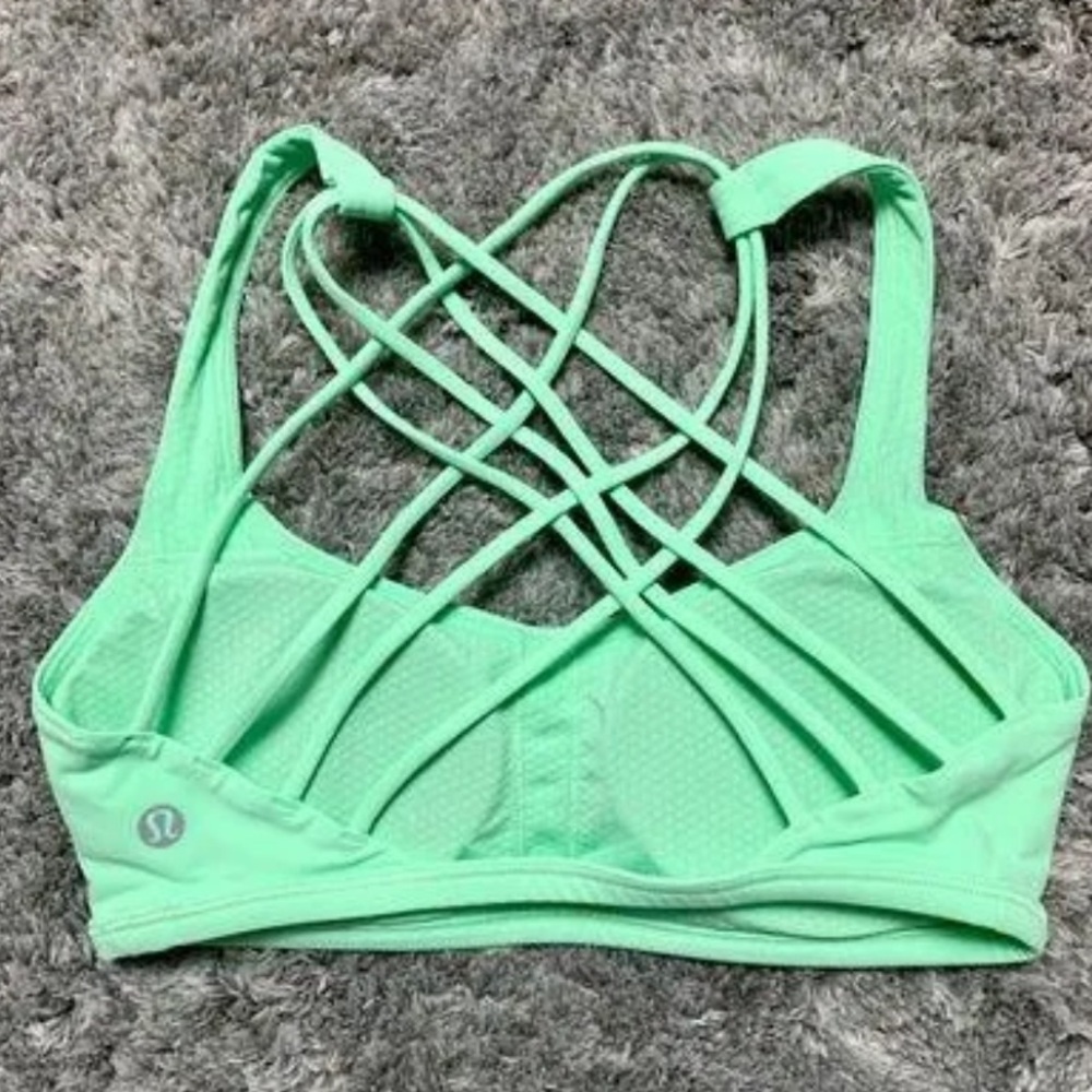 Lululemon Athletica Bra - Picture 3 of 16